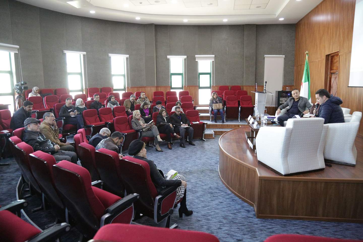 Oran Carrefour des Génération de L'écriture ,expériences et écritures Croisées