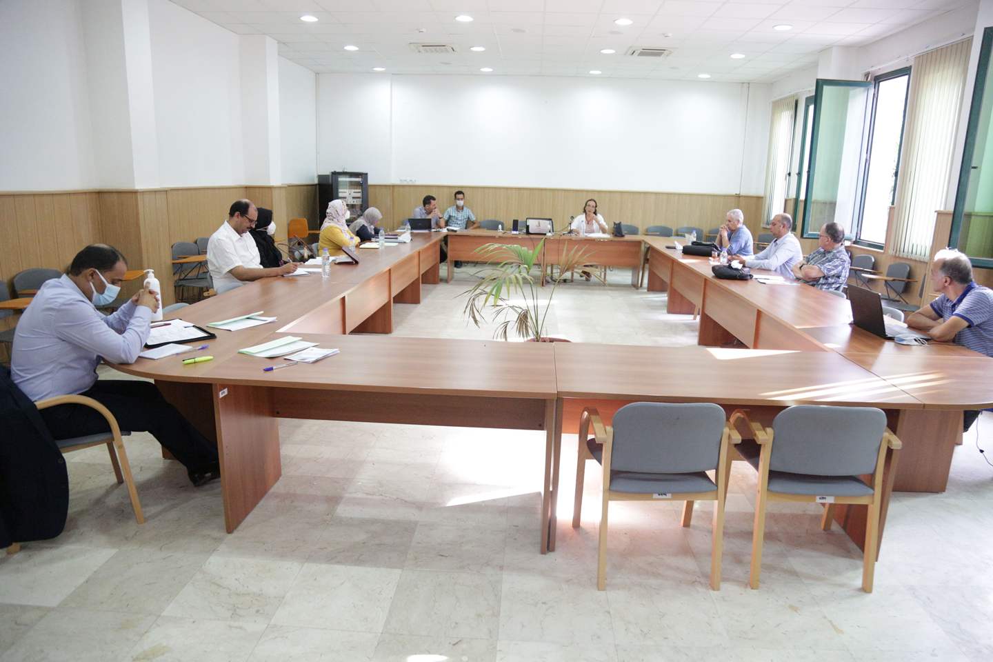 Second evaluation workshop on the progress of socio-economic impact research projects approved by the research center