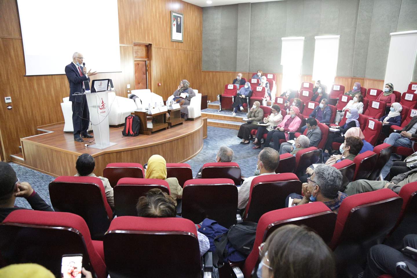 Public health put to the test by COVID-19