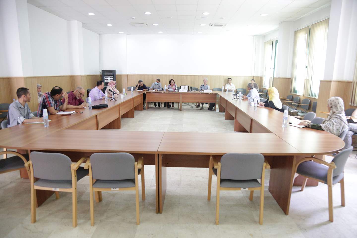 Measures to integrate institutional support for disadvantaged persons within the social safety net