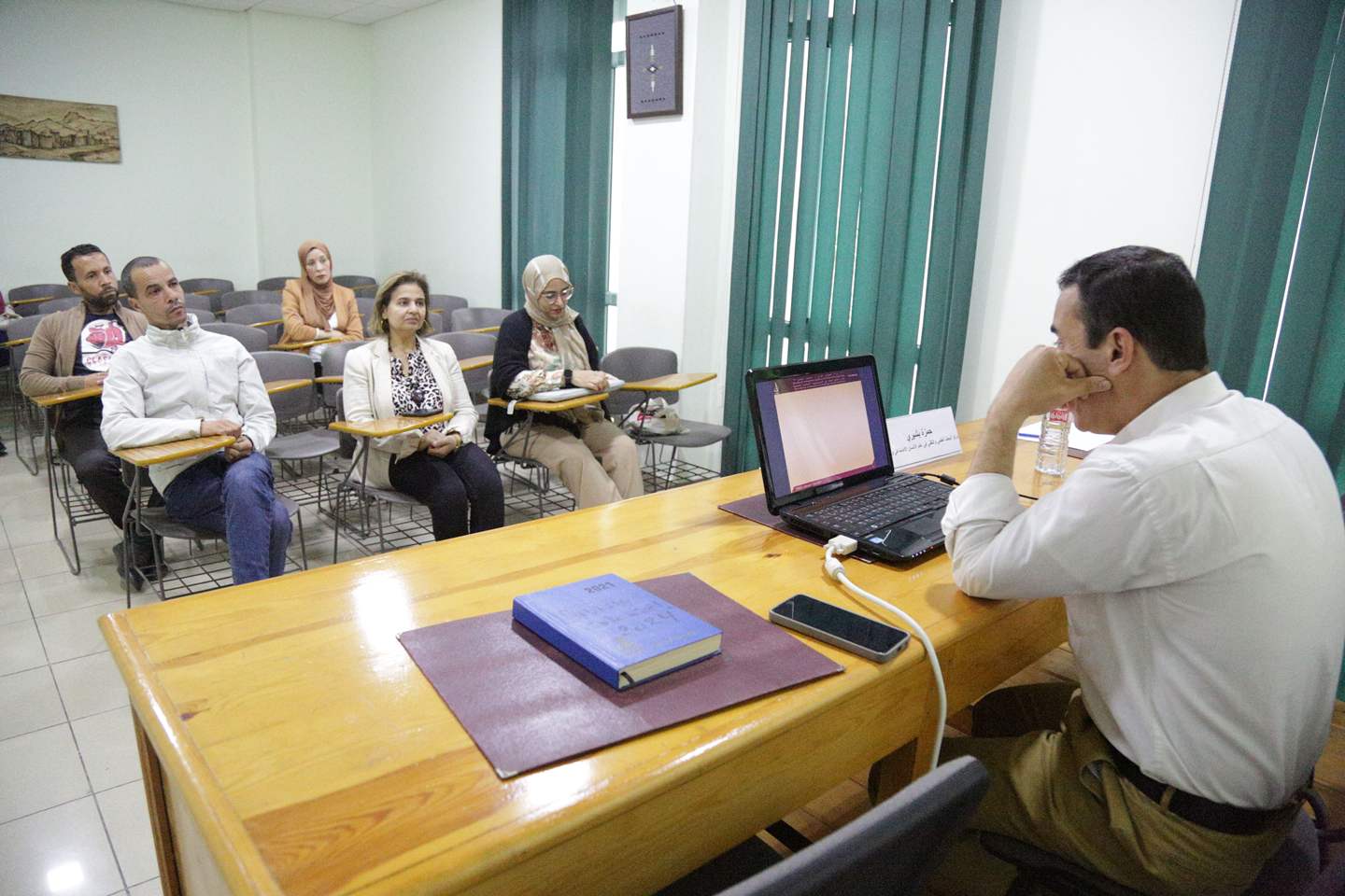Thematic lectures and presentation of research problems