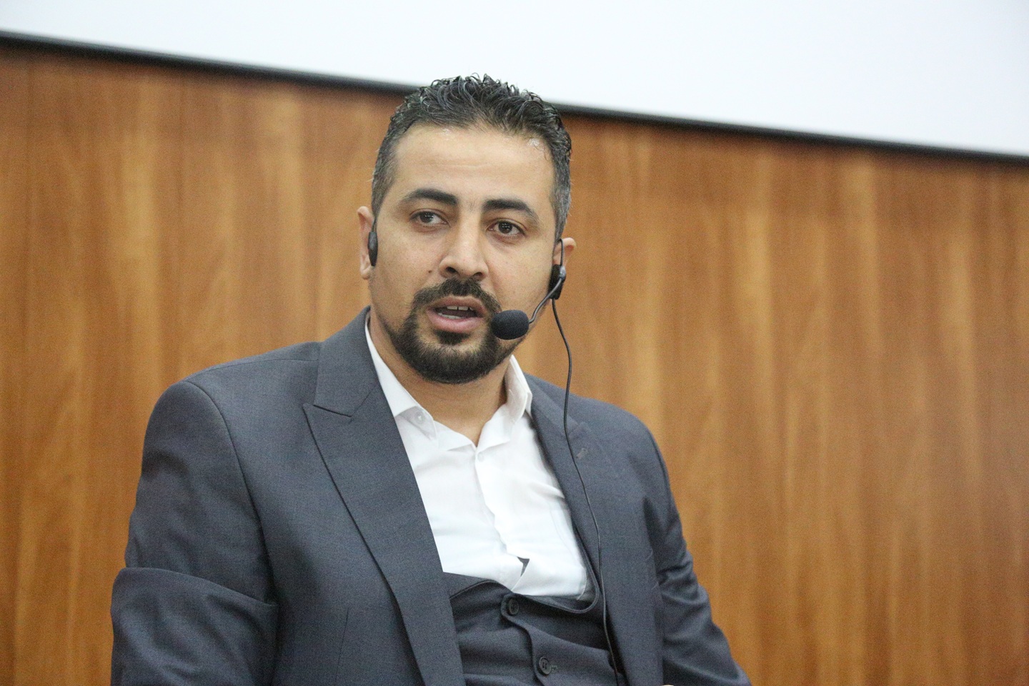 The Fuqahà and Political Life in the Islamic Maghreb: From the Training of the First Independent States to the end of Middle Ages