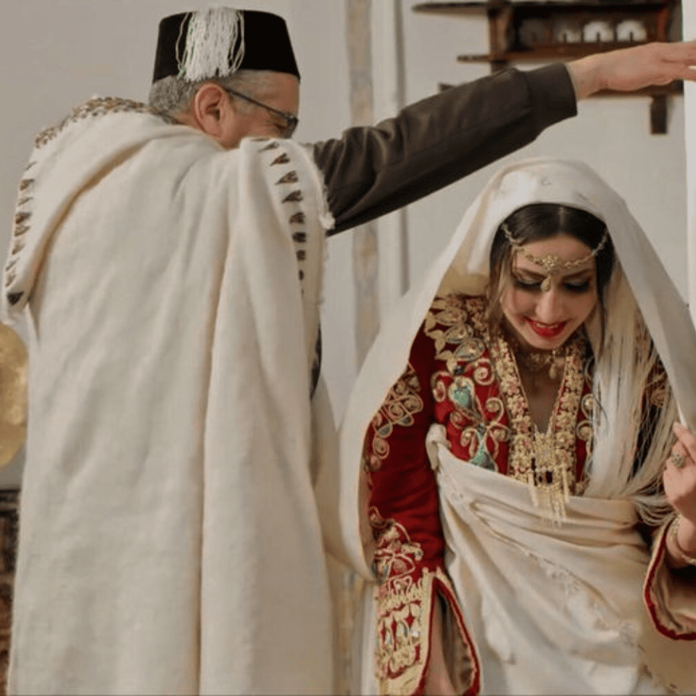 The Marriage Ritual Among Tlemcen Families Between Tlemcen and Montpellier: A Comparative Study.